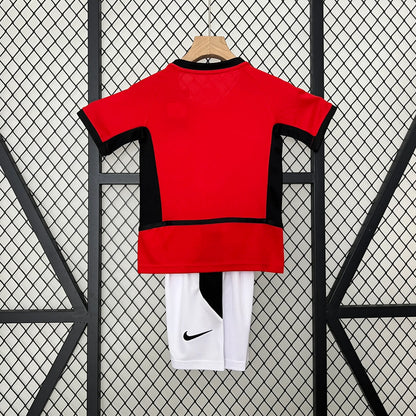 Manchester United Retro 02/04 Kids Home Jersey